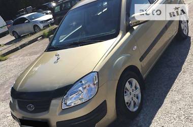 Хетчбек Kia Rio 2008 в Львові