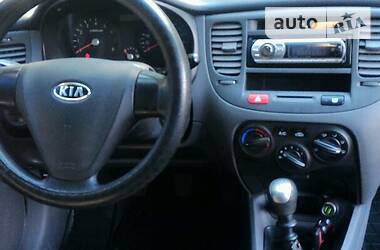 Седан Kia Rio 2007 в Харькове