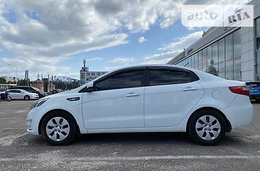 Седан Kia Rio 2013 в Харькове