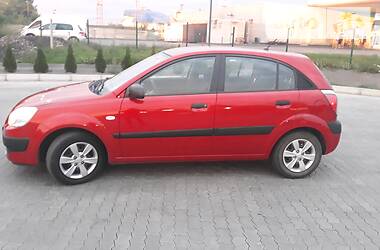 Хэтчбек Kia Rio 2009 в Сарнах