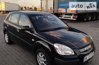 Хэтчбек Kia Rio 2007 в Ровно