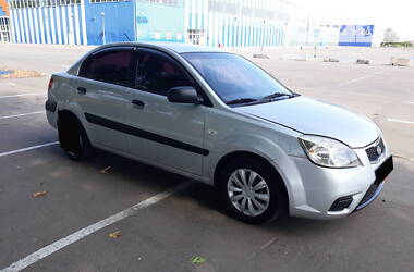 Седан Kia Rio 2007 в Николаеве