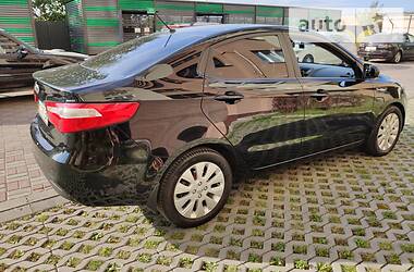 Седан Kia Rio 2014 в Львове