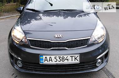 Седан Kia Rio 2017 в 