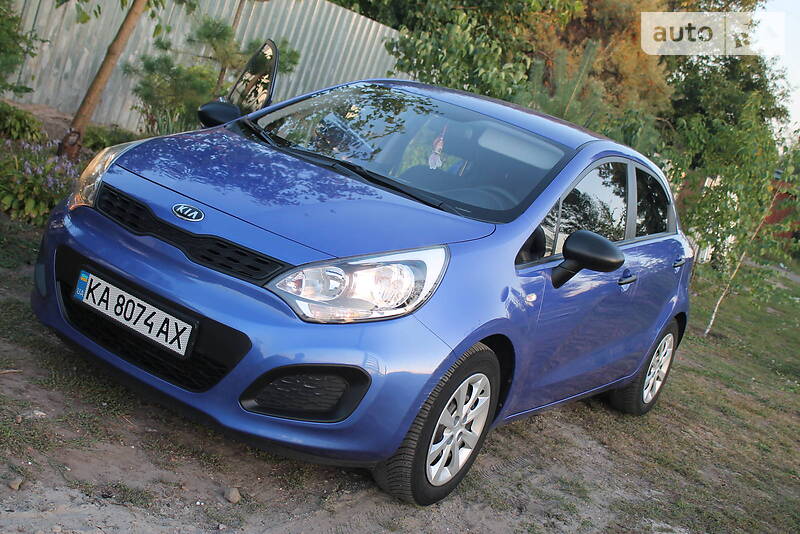 Хэтчбек Kia Rio 2011 в Киеве