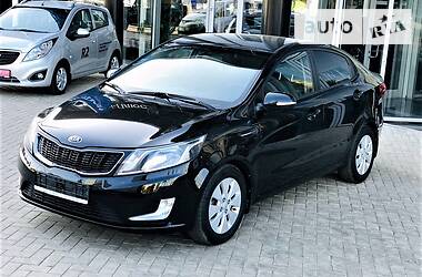 Седан Kia Rio 2014 в Харькове