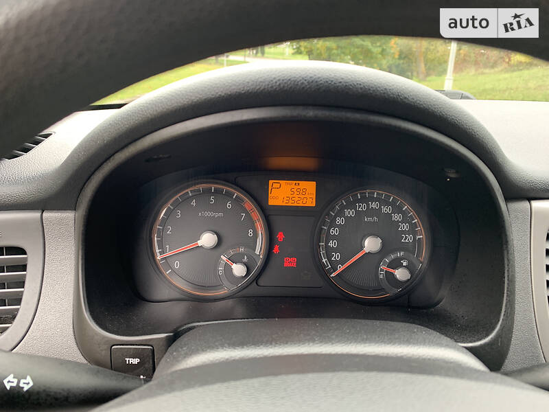 Хэтчбек Kia Rio 2008 в Ровно
