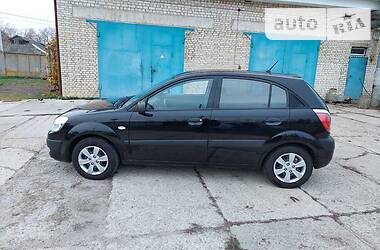 Хэтчбек Kia Rio 2009 в Шостке