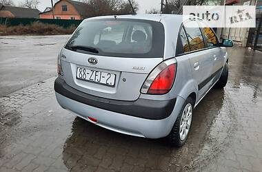 Хэтчбек Kia Rio 2008 в Полтаве