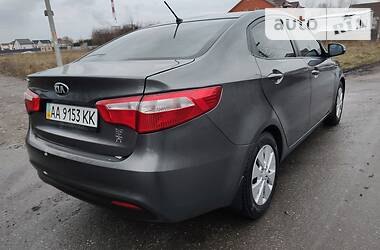 Седан Kia Rio 2013 в Києві