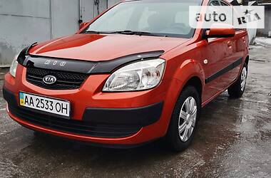 Хетчбек Kia Rio 2006 в Києві