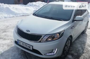 Хэтчбек Kia Rio 2012 в Сокале