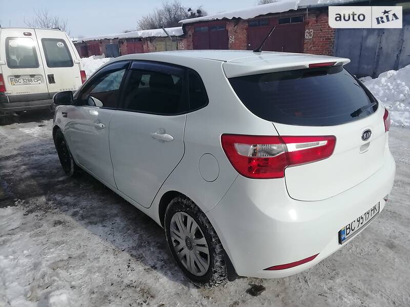 Хетчбек Kia Rio 2012 в Сокалі