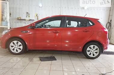 Хэтчбек Kia Rio 2012 в Кривом Роге