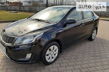 Седан Kia Rio 2012 в Киеве