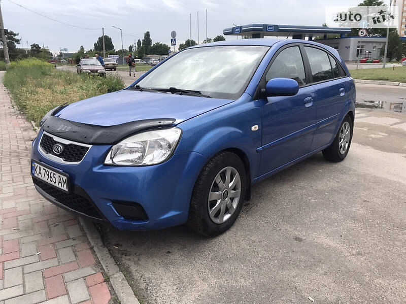 Хетчбек Kia Rio 2010 в Миколаєві