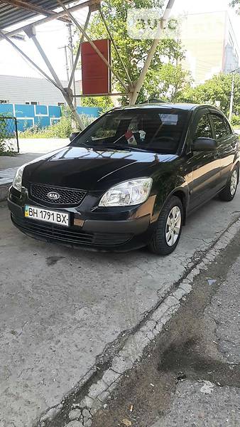 Седан Kia Rio 2008 в Одессе