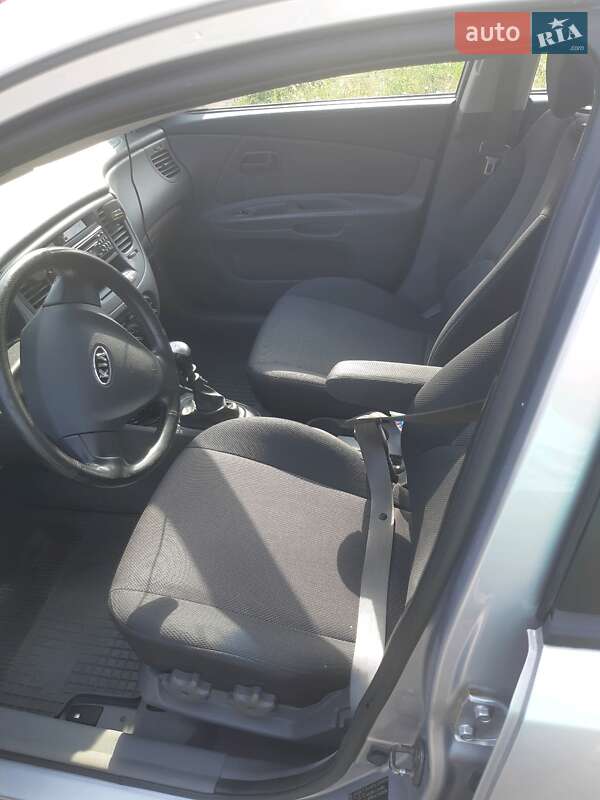Хэтчбек Kia Rio 2007 в Славянске фото 3 Хэтчбек Kia Rio 2007 в Славянске