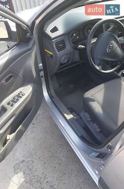 Хэтчбек Kia Rio 2007 в Славянске фото 5 Хэтчбек Kia Rio 2007 в Славянске