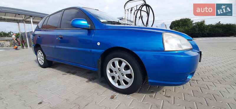 Хетчбек Kia Rio 2004 в Гадячі