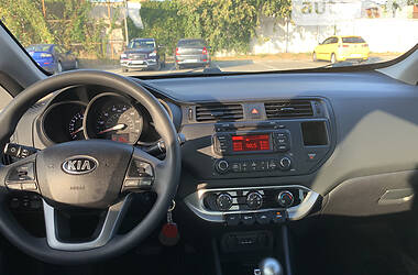 Седан Kia Rio 2013 в Киеве