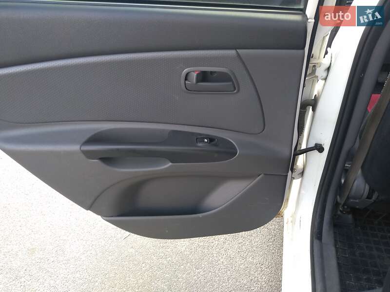 Седан Kia Rio 2011 в Броварах