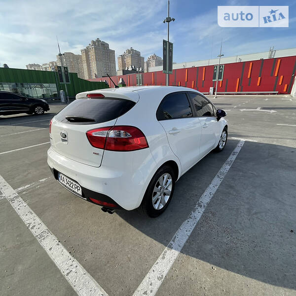 Хетчбек Kia Rio 2013 в Києві