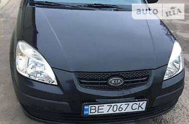 Хетчбек Kia Rio 2005 в Миколаєві