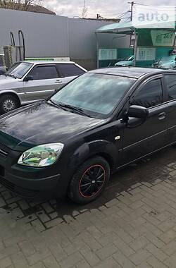 Хетчбек Kia Rio 2005 в Миколаєві