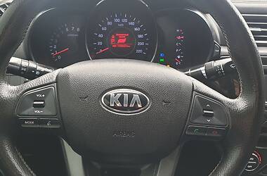 Седан Kia Rio 2013 в Хмельницком