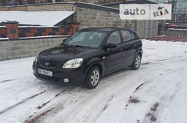 Хетчбек Kia Rio 2008 в 