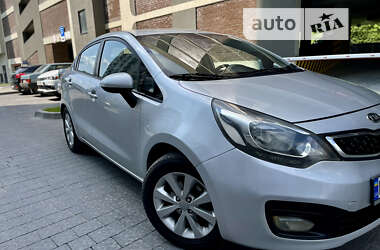 Седан Kia Rio 2012 в 