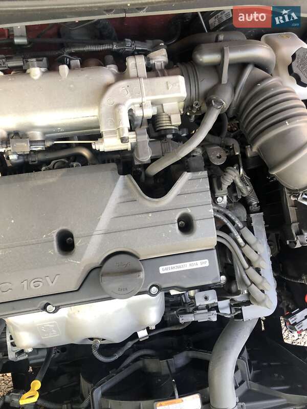 Седан Kia Rio 2010 в Кривому Розі