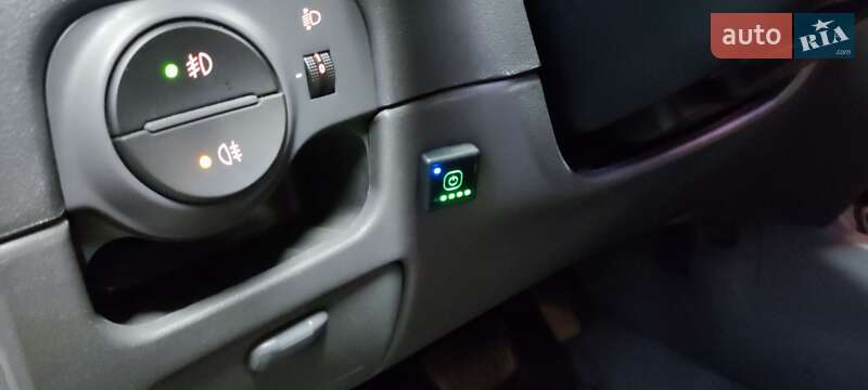 Седан Kia Rio 2011 в Кривом Роге