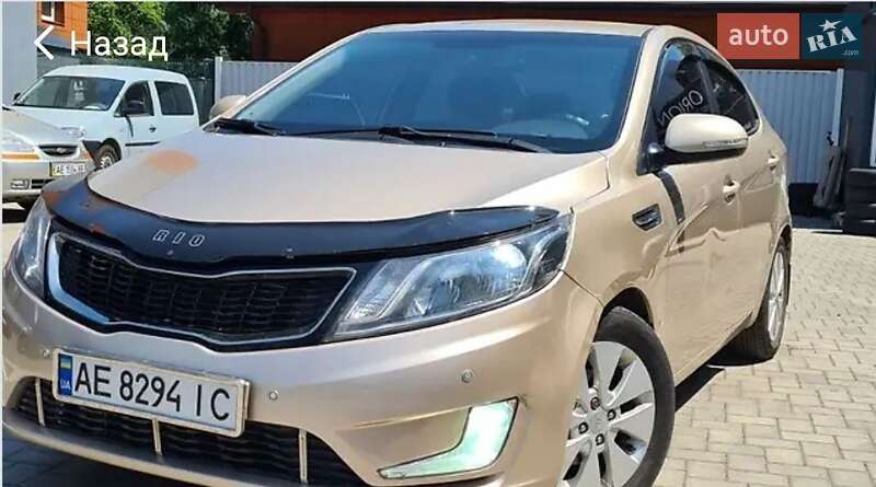 Седан Kia Rio 2013 в Днепре