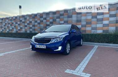 Седан Kia Rio 2011 в Обухове