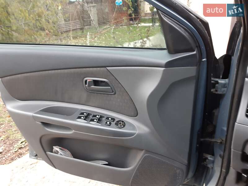 Седан Kia Rio 2007 в Крыжополе