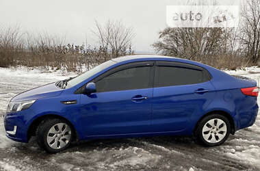 Седан Kia Rio 2013 в 