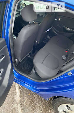Седан Kia Rio 2013 в 