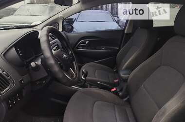 Седан Kia Rio 2015 в Киеве