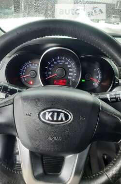 Седан Kia Rio 2012 в Сумах