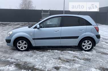 Хэтчбек Kia Rio 2008 в Полтаве