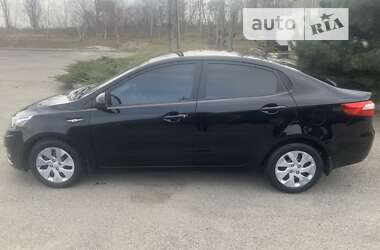 Седан Kia Rio 2013 в Дніпрі