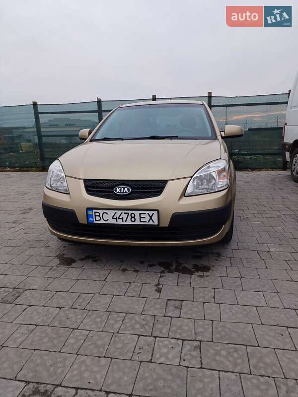 Хетчбек Kia Rio 2008 в Львові