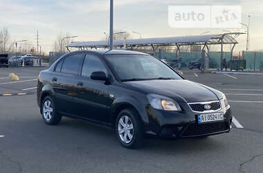 Седан Kia Rio 2010 в Києві