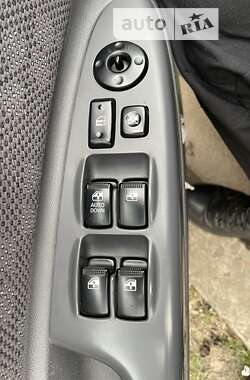 Хетчбек Kia Rio 2008 в 