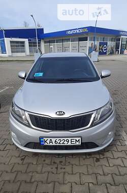 Хэтчбек Kia Rio 2013 в Харькове