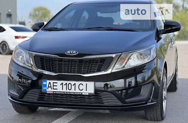 Седан Kia Rio 2013 в Дніпрі