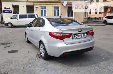 Седан Kia Rio 2013 в Львове