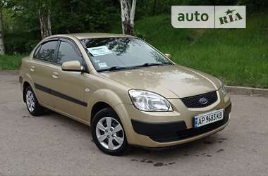 Седан Kia Rio 2009 в Запорожье